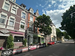 Glücksgriff für Anleger | Courtage frei - Hausansicht