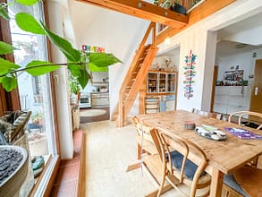 Über den Dächern nähe Isenbergplatz - Wohnzimmer offene Küche