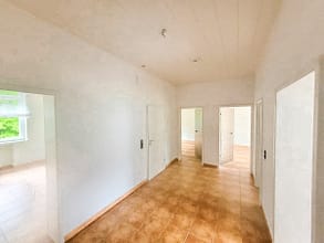 Rüttenscheid living mit großem Balkon - Flur