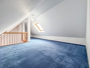 Ankommen. Wohlfühlen. Ein Zuhause zum Leben, Entspannen und Großwerden. - Schlafzimmer 2 – weitere Ansicht
