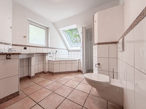 Ankommen. Wohlfühlen. Ein Zuhause zum Leben, Entspannen und Großwerden. - Badezimmer 1 mit Sauna