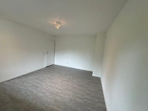 Exklusives 1-Zimmer-Wohnparadies in Essen-Stadtwald - Wohn- und Schlafraum