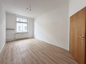 Kochen, essen, genießen – Balkonzugang direkt von der Küche - Schlafzimmer 2