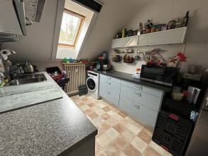 Dachgeschoss Idylle mit drei Zimmern - Küche