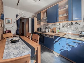 Langjährig vermietet I 7.200 € Jahresmiete I Garage - Küche w. Ansicht