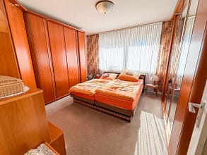 Mehr als nur vier Wände: Balkon, Grün und eigene Garage in Essen-Stadtwald - Schlafzimmer