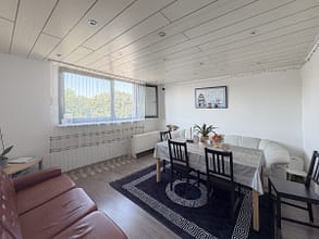 Vollvermietetes Mehrfamilienhaus mit 7 Wohneinheiten in Essen-Schonnebeck - Wohnzimmer