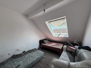Vollvermietetes Mehrfamilienhaus mit 7 Wohneinheiten in Essen-Schonnebeck - Schlafzimmer  1