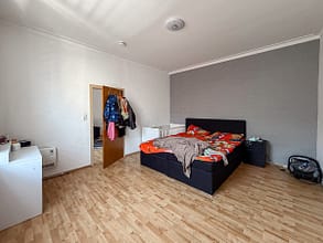 Vollvermietetes Mehrfamilienhaus mit 7 Wohneinheiten in Essen-Schonnebeck - Schlafzimmer w. Ansicht