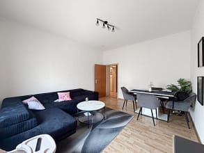 Vollvermietetes Mehrfamilienhaus mit 7 Wohneinheiten in Essen-Schonnebeck - Wohnzimmer