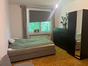 gepflegte 3-Zimmer-Wohnung direkt an der Uni Klinik Essen (UKE) - Schlafzimmer