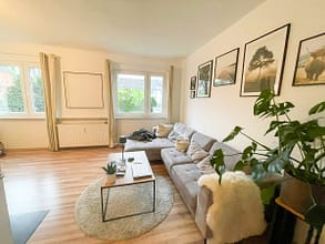 2-Zimmer-Wohnung mit Balkon und großem modernem Bad in Holsterhausen - Wohnzimmer