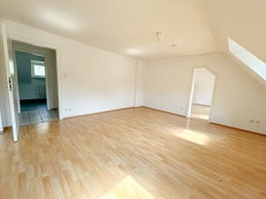 Dachgeschoss Idylle über den Dächern von Essen - Wohnzimmer