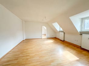 Dachgeschoss Idylle über den Dächern von Essen - Wohnzimmer