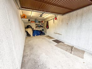 Ihre Zukunft beginnt hier: 4 Zimmer, Garten und jede Menge Möglichkeiten - Garage