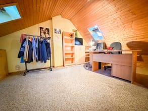Ihre Zukunft beginnt hier: 4 Zimmer, Garten und jede Menge Möglichkeiten - Büro