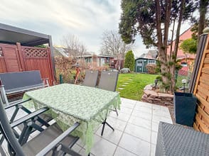 Ihre Zukunft beginnt hier: 4 Zimmer, Garten und jede Menge Möglichkeiten - Terrasse