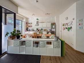 Mehr als nur Gewerbe – mit Garten und vielseitigem Potenzial in Essen-Frohnhausen - Eingangsbereich