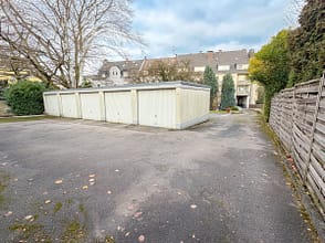 Wertanlage mit Rendite+ Potenzial - Garagenhof