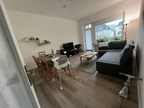 schöne Altbau Wohnung mit 3 Zimmer im Essener Süden mit großem Balkon - Wohnzimmer