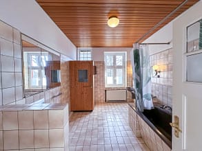 4-Zimmer-Altbauwohnung mit Blick ins grüne Mühlenbachtal – UKE - Badezimmer