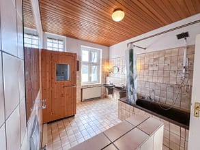4-Zimmer-Altbauwohnung mit Blick ins grüne Mühlenbachtal – UKE - Badezimmer