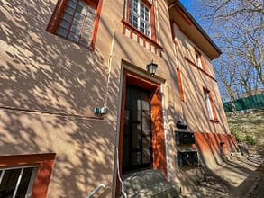 4-Zimmer-Altbauwohnung mit Blick ins grüne Mühlenbachtal – UKE - Hausansicht