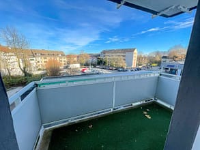 helle 1.5 Zimmer Wohnung mit Balkon, zentral in Holsterhausen - Balkon