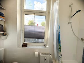 Anlage mit Zukunft | ruhiges MFH mit enormen Potenzial - Bad EG re