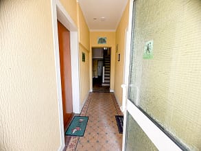 Anlage mit Zukunft | ruhiges MFH mit enormen Potenzial - Treppenhaus