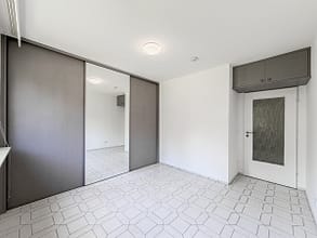 Kupferdreh-Highlight: Licht, Lage, Lebensqualität – inklusive Garage - Schlafzimmer 2 a. Ansicht