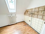 Glücksgriff für Anleger – ca. 6 % Rendite und Raum für Wachstum - Küche DG (Leerwohnung)