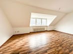 Glücksgriff für Anleger – ca. 6 % Rendite und Raum für Wachstum - Wohnzimmer DG (Leerwohnung)