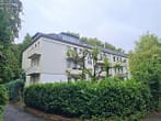 gepflegtes 11 Parteienhaus in ideal zentral vermietbarer Lage von Essen inkl. Balkon, Garten, Solar - Hausansicht