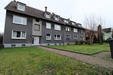 schöne & helle 2 Zimmer Wohnung mit Balkon und Gartennutzung in kleinem gepflegtem Haus - Hausansicht