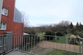schöne & helle 2 Zimmer Wohnung mit Balkon und Gartennutzung in kleinem gepflegtem Haus - Rückseite