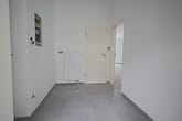 Kernsanierte Hofwohnung, große Terrasse, WE9 EG rechts // Bismarckhaus - Flur