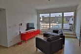 Vermietete Dachgeschoss-Wohnung mit großem Balkon - beliebte Lage in Frohnhausen - Wohnzimmer