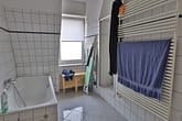 Vermietete Dachgeschoss-Wohnung mit großem Balkon - beliebte Lage in Frohnhausen - Badezimmer