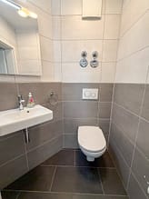 Terrassenwohnung mit Garten – Ihr Rückzugsort in Bredeney - Gäste WC