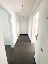 helle und moderne 1.5 Zimmer Wohnung mit Balkon, zentral in Holsterhausen - Flur