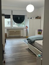 schöne Altbau Wohnung mit 3 Zimmer im Essener Süden mit großem Balkon - Schlafzimmer
