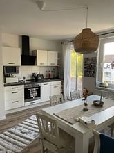 gepflegtes 11 Parteienhaus in ideal zentral vermietbarer Lage von Essen inkl. Balkon, Garten, Solar - Küche 2. OG rechts