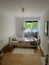 gepflegtes 11 Parteienhaus in ideal zentral vermietbarer Lage von Essen inkl. Balkon, Garten, Solar - Schlafzimmer 2. OG rechts