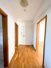 helle 1.5 Zimmer Wohnung mit Balkon, zentral in Holsterhausen - Flur